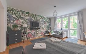 Peaceful Apartment Near Buda Castle And Chain Bridge